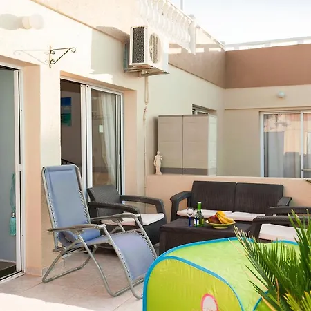 1 Bedroom Pool View In Kapparis Apartman Paralímni