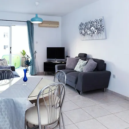 1 Bedroom Pool View In Kapparis * Paralímni