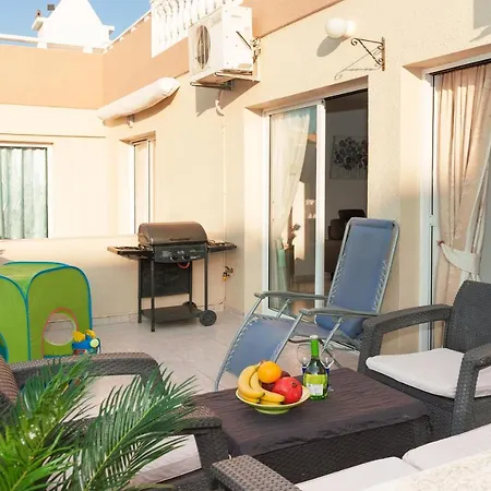 1 Bedroom Pool View In Kapparis Apartman Paralímni